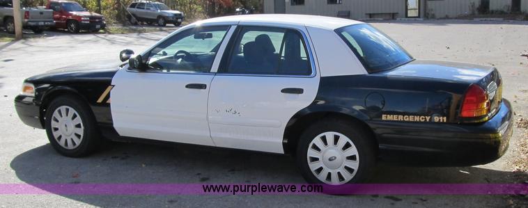 image for item 3577 2007 Ford Crown Victoria Police Interceptor