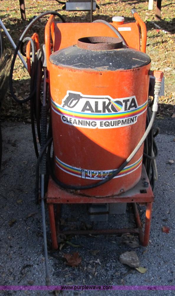 image for item 3579 Alkota 4212 pressure washer