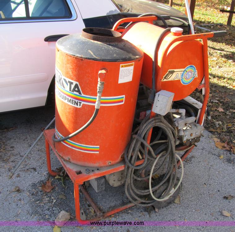 image for item 3579 Alkota 4212 pressure washer