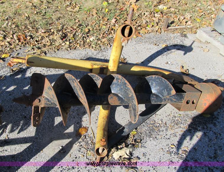 image for item 3581 4' post hole auger