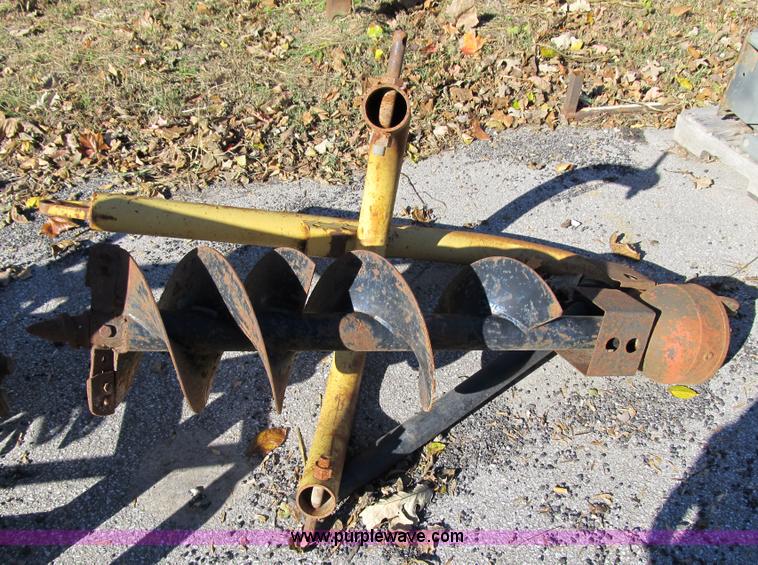 image for item 3581 4' post hole auger