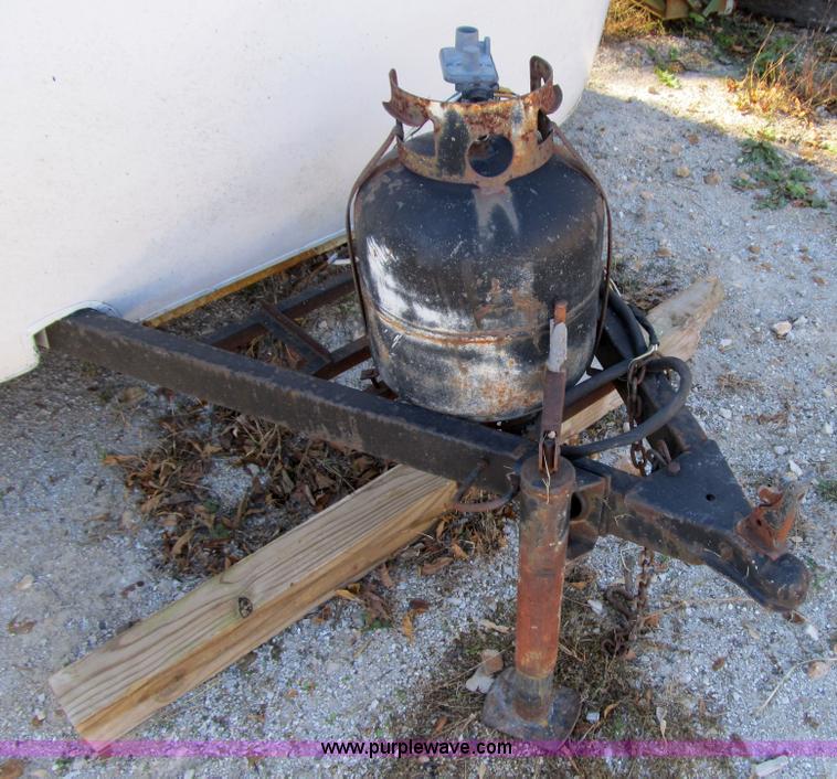 image for item 3645 1983 Scamp camper