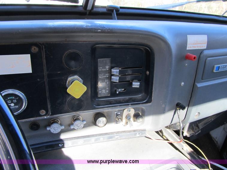 image for item 3648 1988 GMC Brigadier cab and chassis