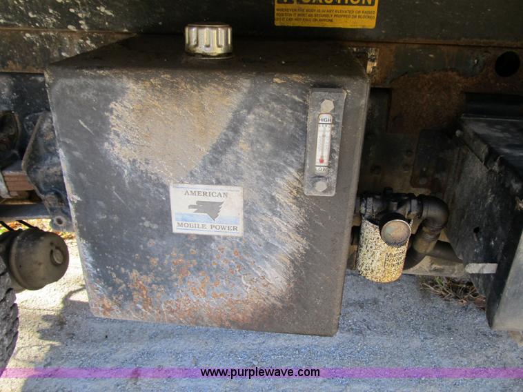 image for item 3649 1994 Ford F800F dump truck