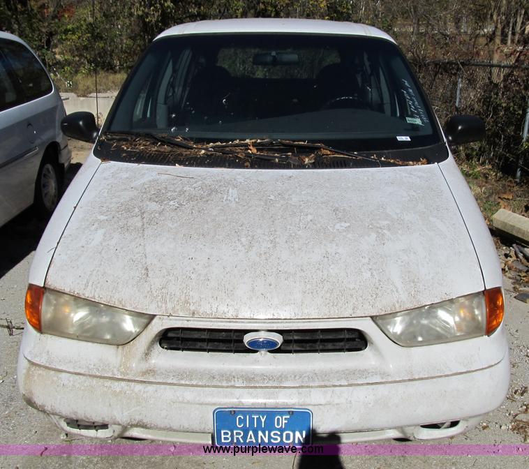 image for item 3650 1998 Ford Windstar