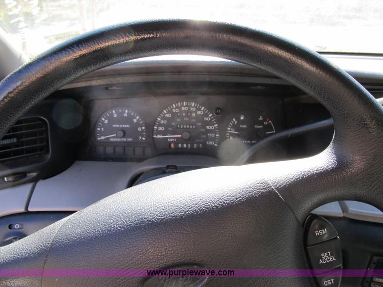 image for item 3650 1998 Ford Windstar