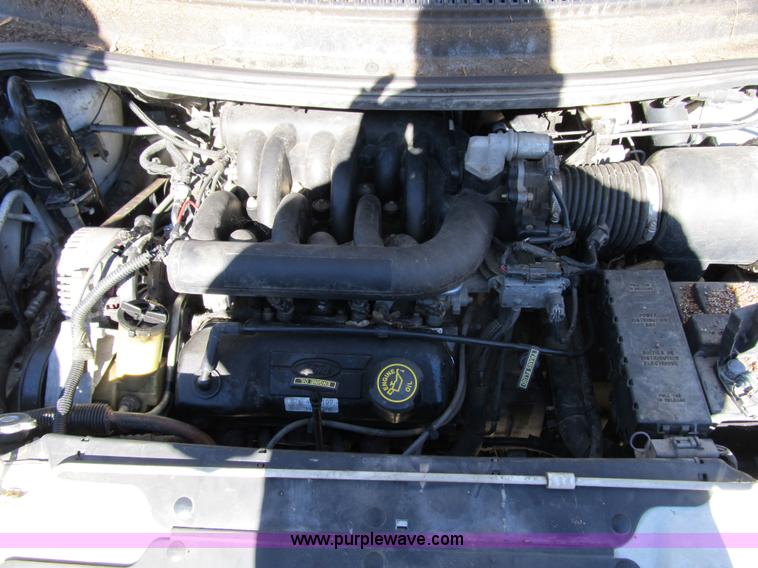 image for item 3650 1998 Ford Windstar