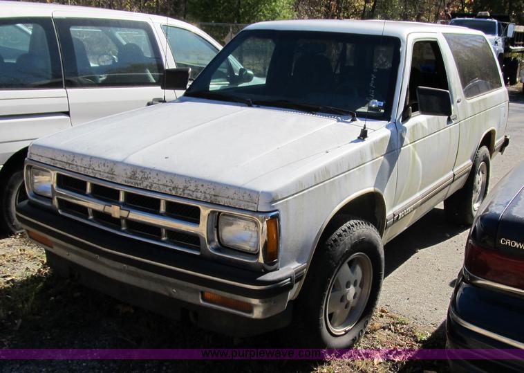 image for item 3652 1994 Chevrolet S10 Blazer