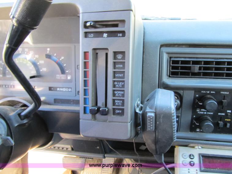 image for item 3652 1994 Chevrolet S10 Blazer