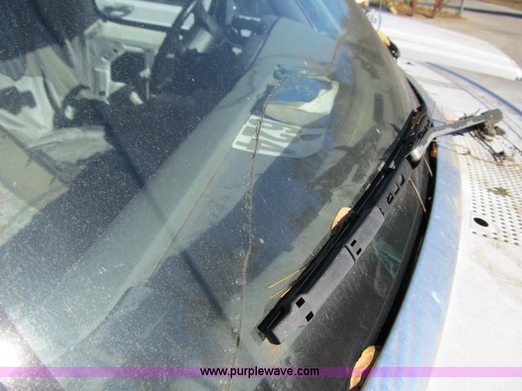 image for item 3655 1995 Ford F150 XL pickup truck