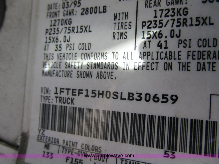 image for item 3655 1995 Ford F150 XL pickup truck