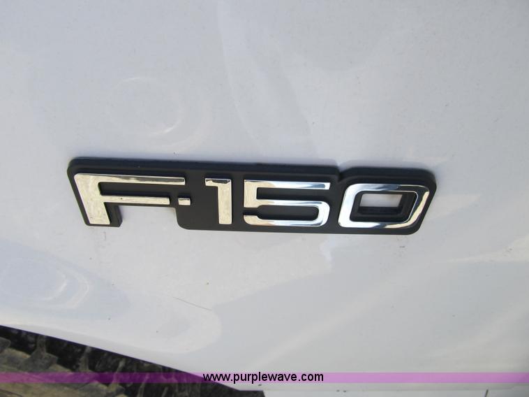 image for item 3656 1996 Ford F150 pickup truck