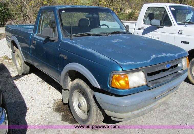 image for item 3657 1994 Ford Ranger XL pickup truck