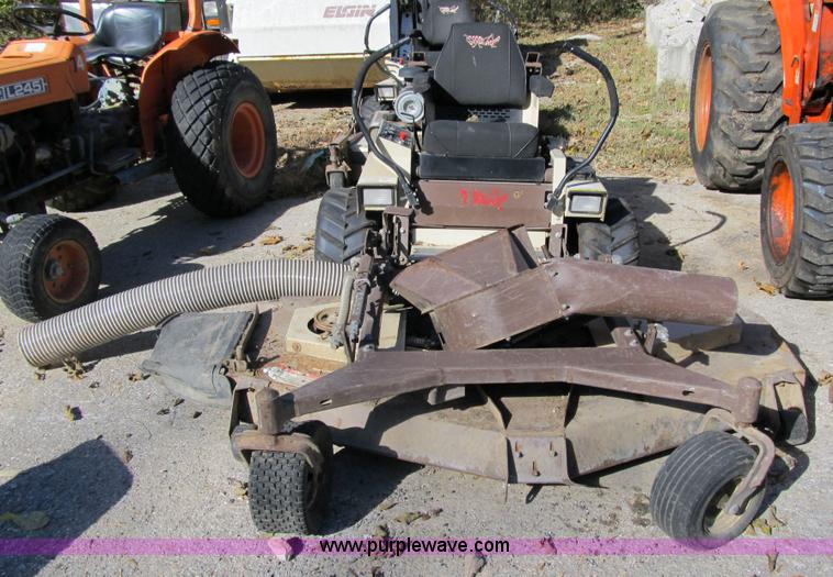 image for item 3659 2003 Grasshopper 928D mower