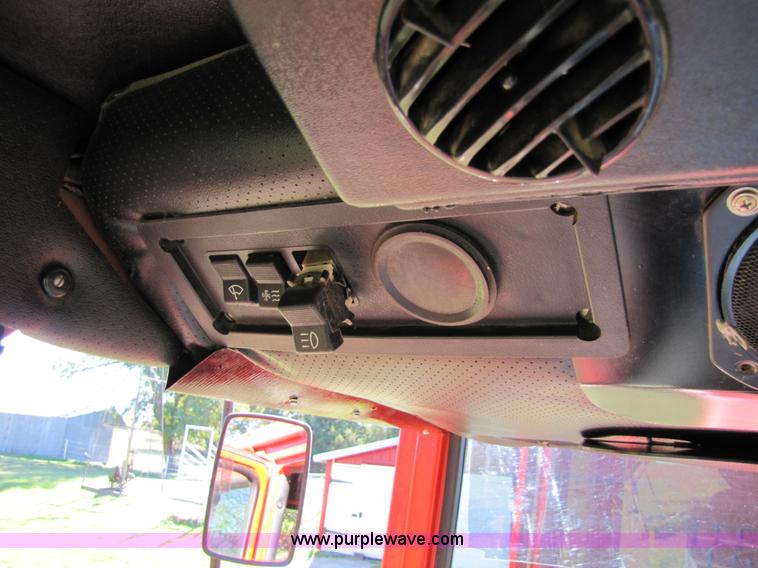 image for item 5353 1991 Belarus 805 tractor