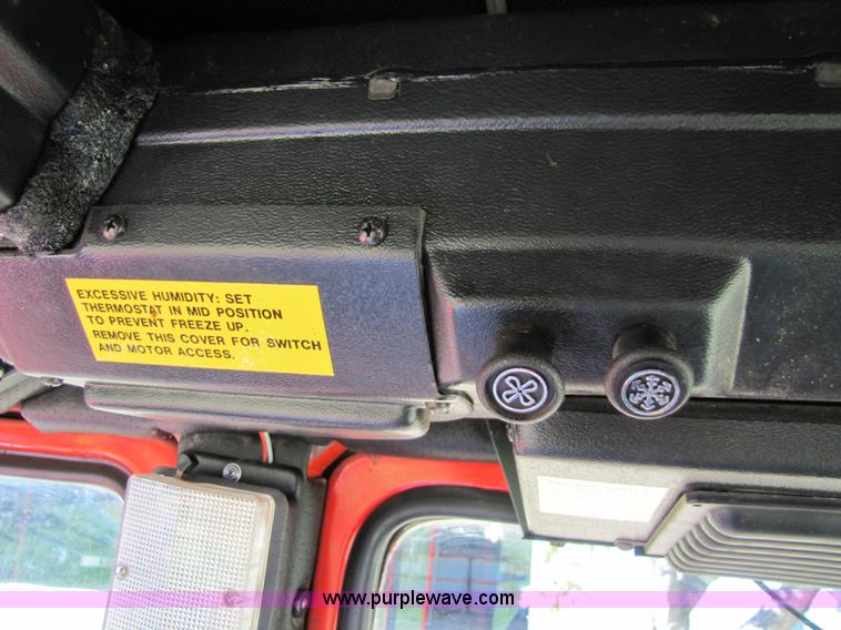 image for item 5353 1991 Belarus 805 tractor