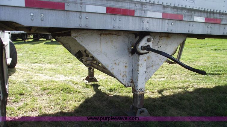 image for item 5502 1987 Trailmobile 48' van trailer