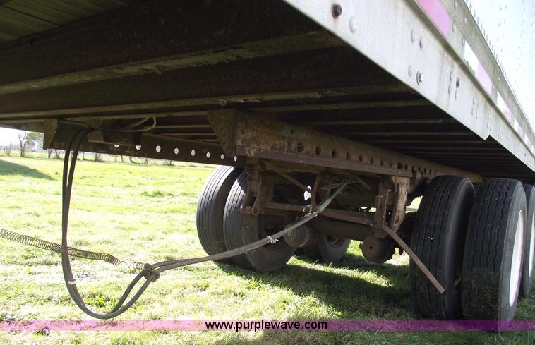 image for item 5502 1987 Trailmobile 48' van trailer