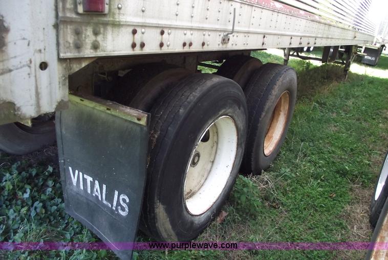 image for item 5505 1976 Great Dane 810T-436 44' van trailer