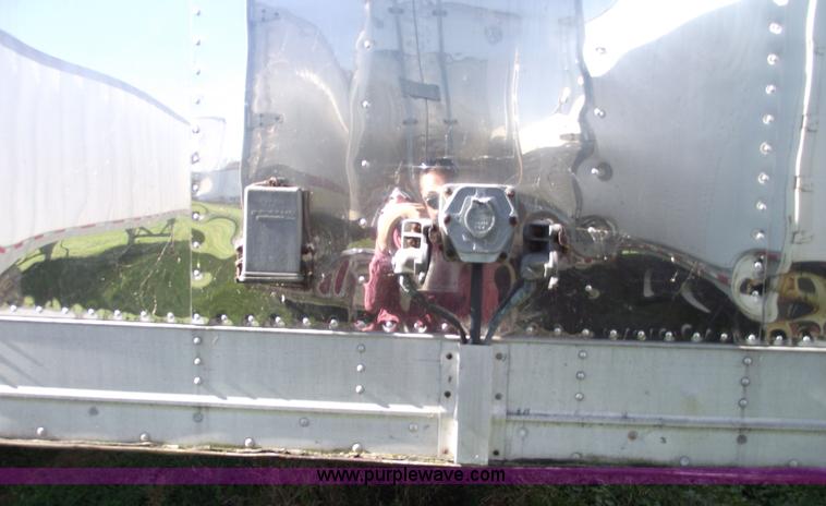 image for item 5505 1976 Great Dane 810T-436 44' van trailer