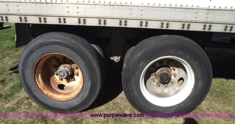 image for item 5506 1989 Stoughton AWW-485TSC 48' van trailer