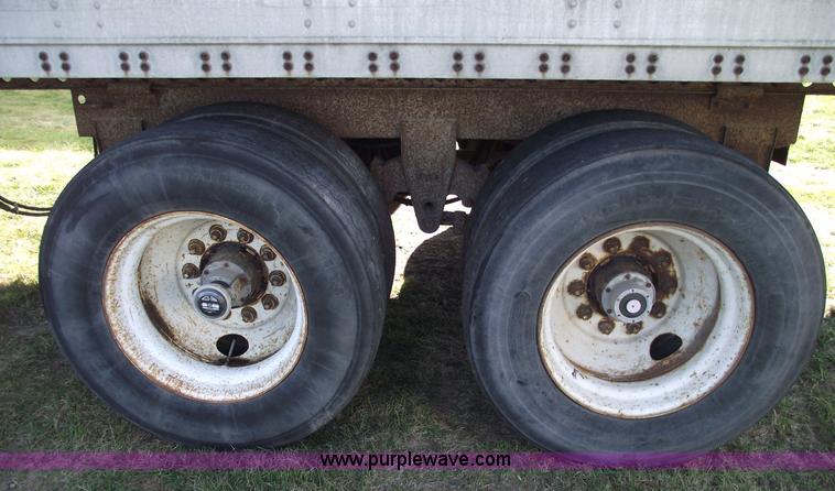 image for item 5506 1989 Stoughton AWW-485TSC 48' van trailer