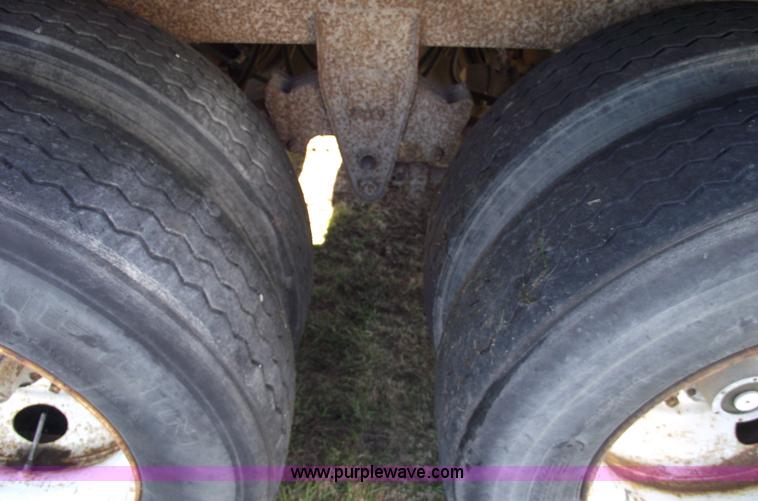 image for item 5506 1989 Stoughton AWW-485TSC 48' van trailer