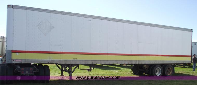 image for item 5507 1986 Fruehauf 48' van trailer