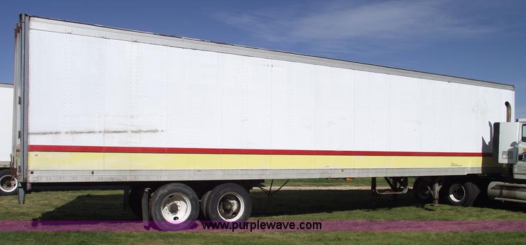 image for item 5507 1986 Fruehauf 48' van trailer