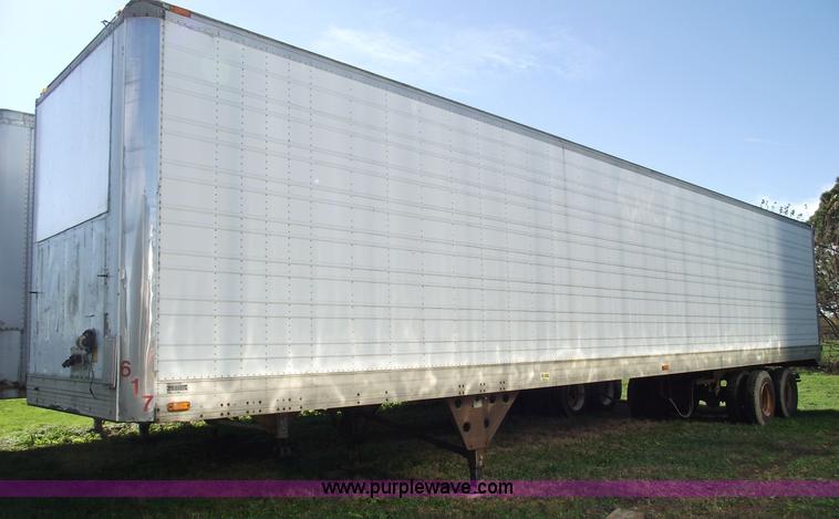 image for item 5509 1990 Utility VS24 48' van trailer