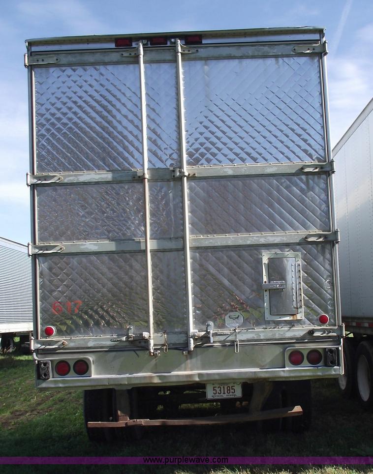 image for item 5509 1990 Utility VS24 48' van trailer