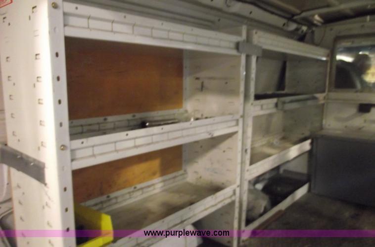 image for item 5531 1997 Ford Econoline E250 van