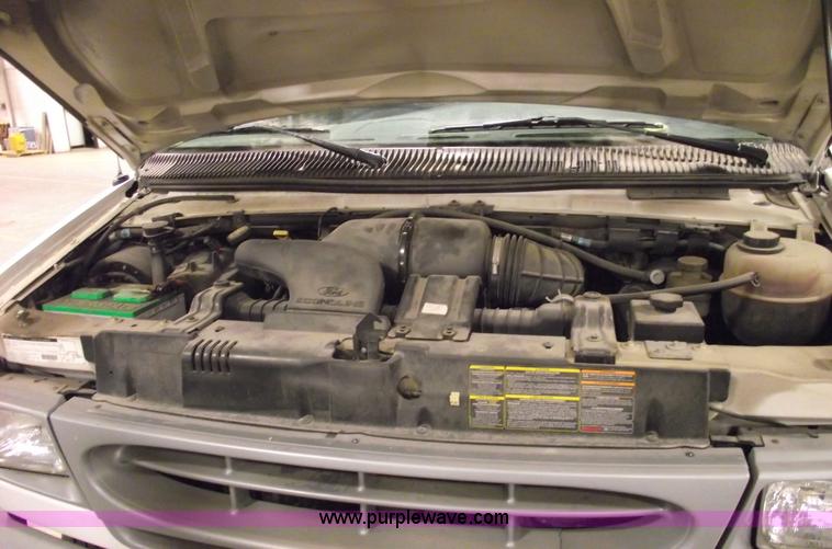 image for item 5531 1997 Ford Econoline E250 van