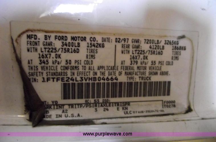 image for item 5531 1997 Ford Econoline E250 van