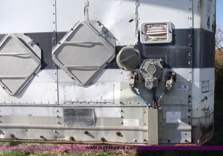 image for item 5532 1986 Great Dane 744TL 48' van trailer