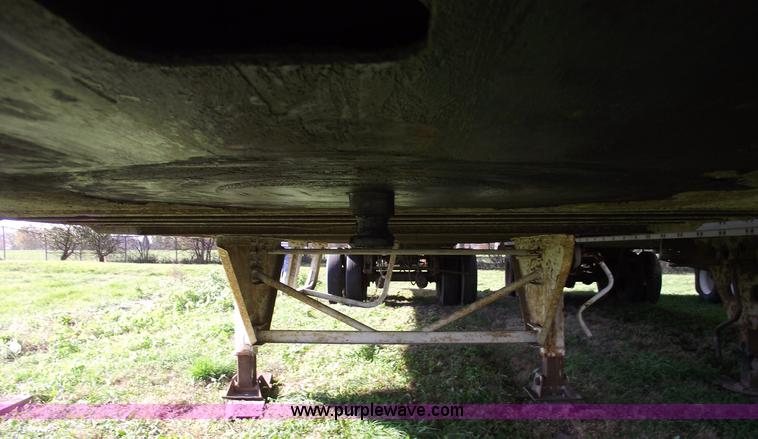 image for item 5534 1987 Trailmobile 48' van trailer