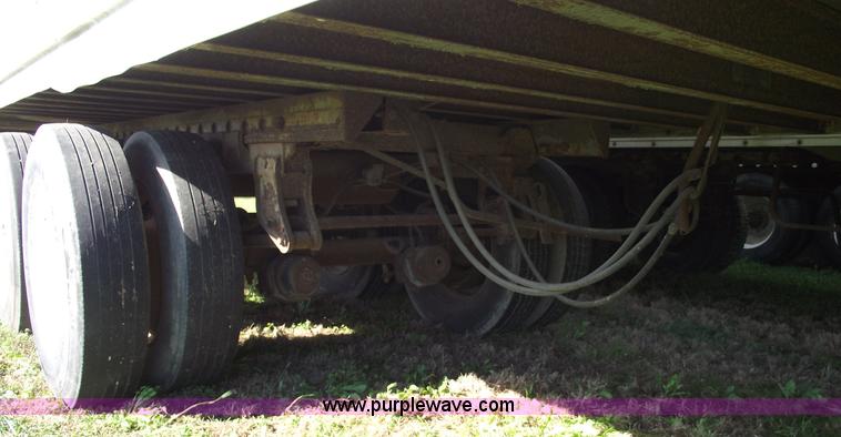 image for item 5534 1987 Trailmobile 48' van trailer