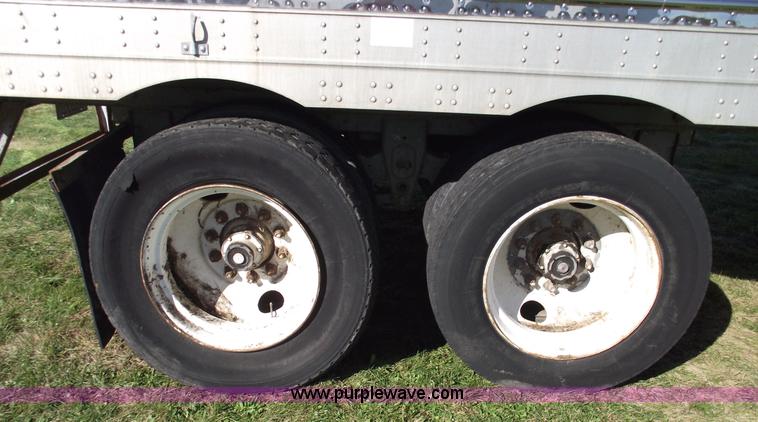 image for item 5535 1986 Great Dane 8101-TJWL 48' van trailer