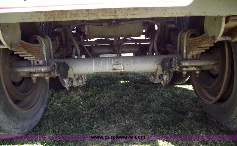 image for item 5535 1986 Great Dane 8101-TJWL 48' van trailer