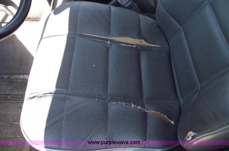 image for item 5540 1994 Jeep Cherokee SE