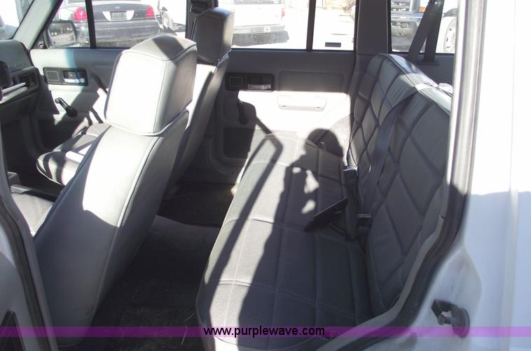 image for item 5540 1994 Jeep Cherokee SE
