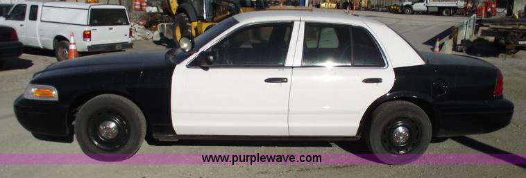 image for item 5541 2007 Ford Crown Victoria Police Interceptor