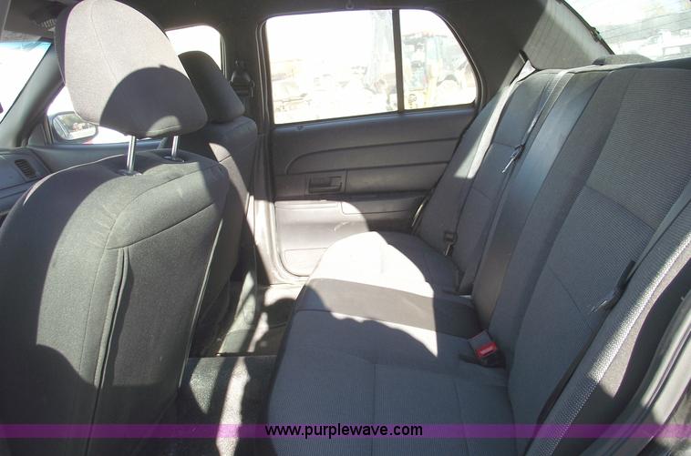 image for item 5541 2007 Ford Crown Victoria Police Interceptor