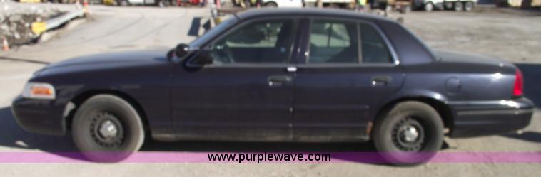 image for item 5542 2000 Ford Crown Victoria Police Interceptor
