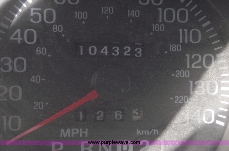 image for item 5542 2000 Ford Crown Victoria Police Interceptor