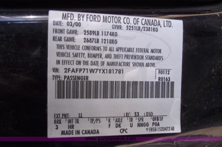 image for item 5542 2000 Ford Crown Victoria Police Interceptor