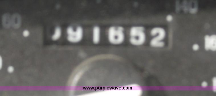 image for item 5543 1998 Ford Ranger extended cab pickup truck with topper