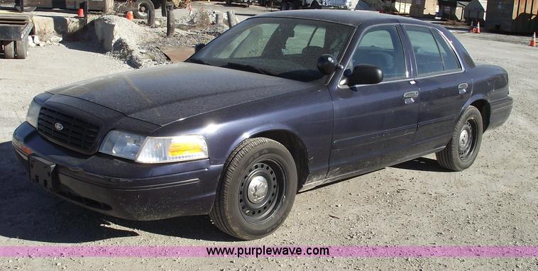 image for item 5544 2000 Ford Crown Victoria Police Interceptor