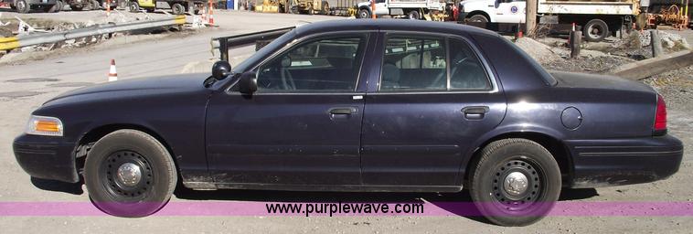 image for item 5544 2000 Ford Crown Victoria Police Interceptor