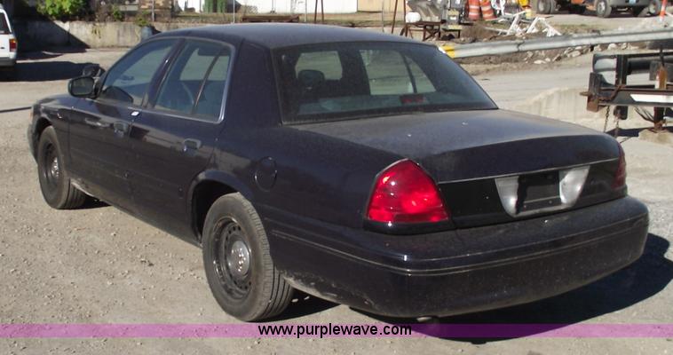 image for item 5544 2000 Ford Crown Victoria Police Interceptor